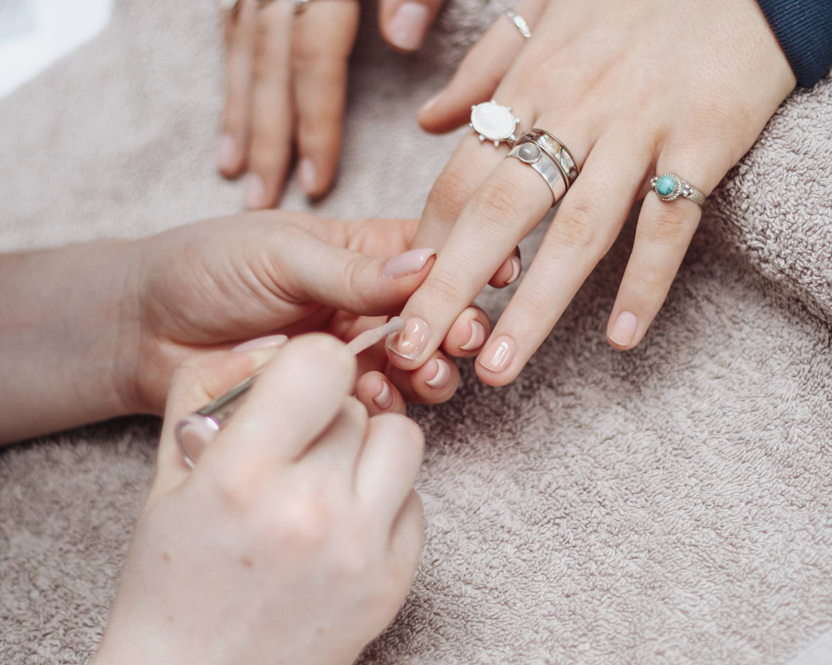 Introducing PIGSPA Trotters! 💅

The wait is finally over! It's time to give those trotters some well-deserved pampering.

SAVE 20% on all nail treatments book for April and May *Online Bookings only*🍾

View treatment menu: thepigs.org.uk/pigspa/treatme…