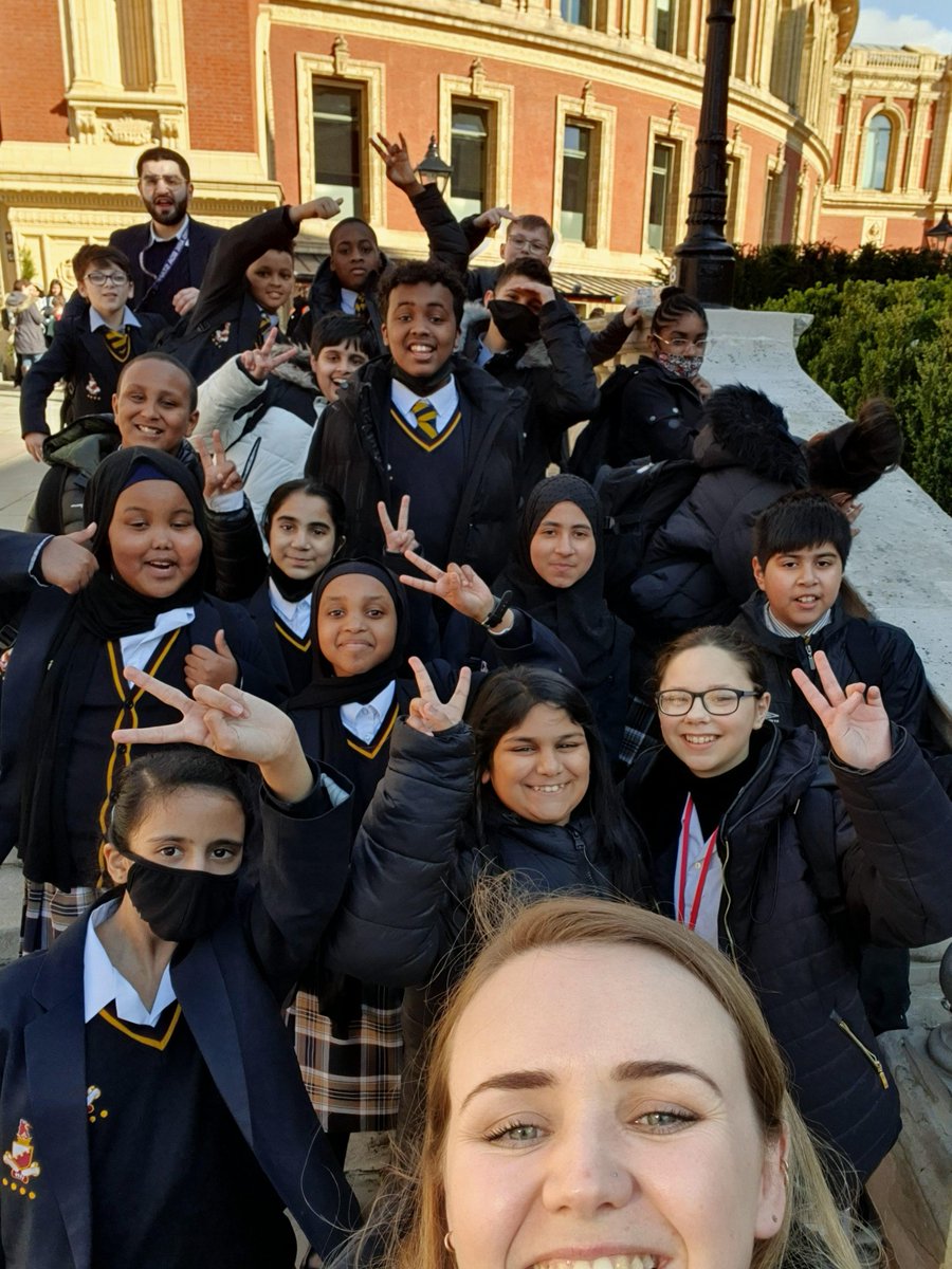 ArkBDA's tweet photo. 7Philippians had an amazing time @RoyalAlbertHall today watching @RaymondGubbay #ClassicalSpectacular - what an amazing performance! #music #ClassicalMusic https://t.co/CxrmOcgJdg
