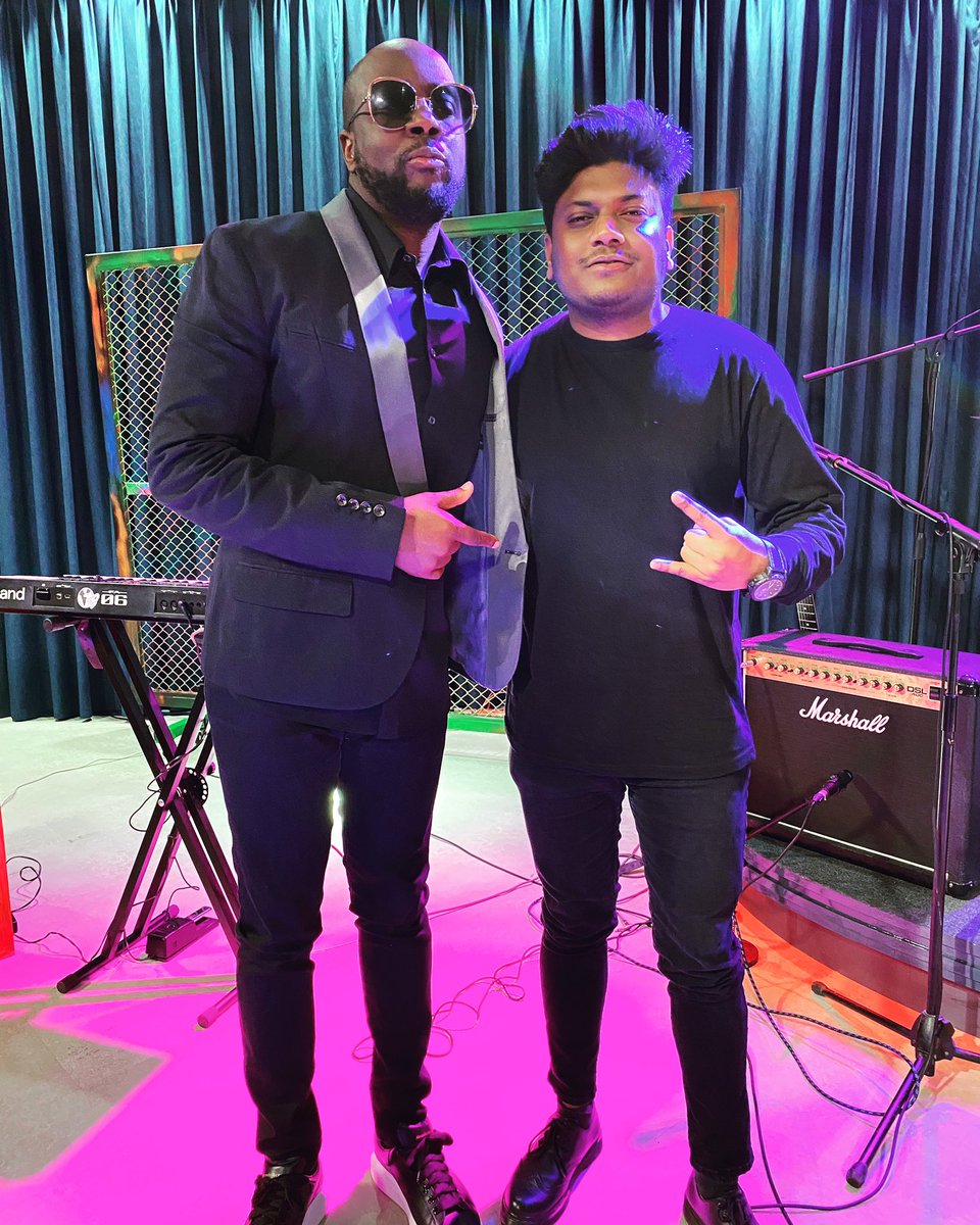 nikeshkarki01's tweet photo. It was great meeting @wyclefjean today. Got a chance to share the stage and perform on one of his number ‘Hips Don’t lie’. Stay tuned. 🎶 
#wyclefjean #music #musicians #artist #musicianslife #international #internationalartists #musicproduce https://t.co/1vTgKVQvNV