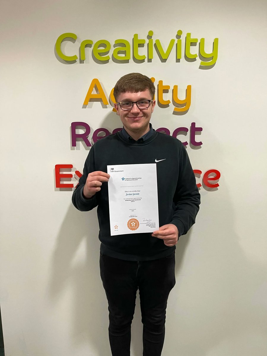 Congratulations to Jordan for completing a Level 3 IT Infrastructure Engineer #apprenticeship at Basingstoke College of Technology (BCOT) whilst working in the IT department at EPC's Newbury site. He will soon start as First Line Support within the IT team!‍ 💻
