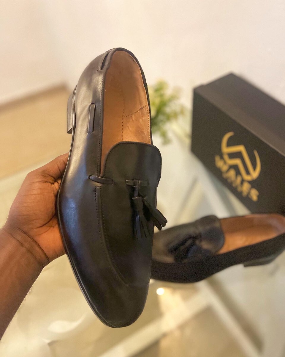 Dewale_pro's tweet photo. @davido Wales wears is a bespoke fashion company that produce nice quality wear so for better outlook presentation. We also focus on giving our customer service a long time comfort through fashion.
You can also check us out on IG: @wales_wears https://t.co/qKSAdTnMPF