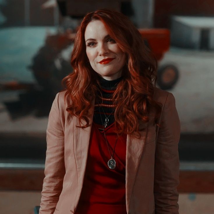 Happy Birthday to this QUEEN!! 
Danneel Ackles      