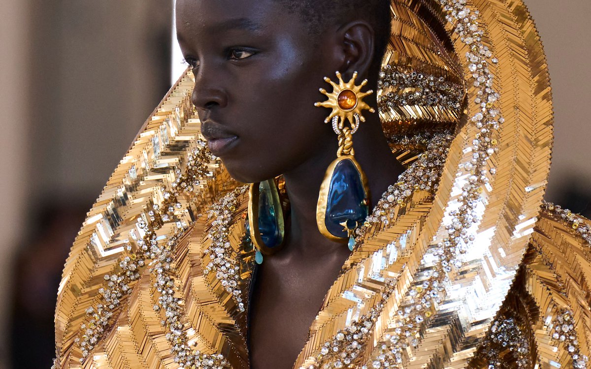 lydyonce's tweet image. BUT CAN THEY PULL #HER OFF???? have to ve a #serialserver i fear