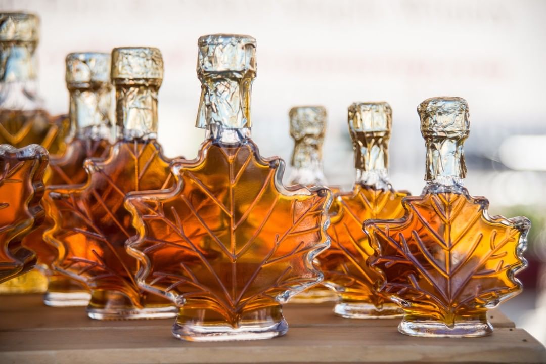 PureMichigan's tweet photo. For a sweet treat, check out #MichiganMaple Weekends. Starting 3/19, this sugary shindig will be happening all over #PureMichigan. Learn more here: https://t.co/5AGznksJwz https://t.co/t45QpJlonx