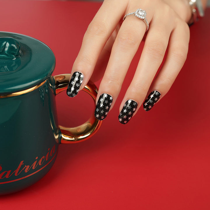 amby_e's tweet photo. Metallic Stars #stickernails #star #blacknail 

https://t.co/pgAxt73oXC https://t.co/UQBtNnuiRI