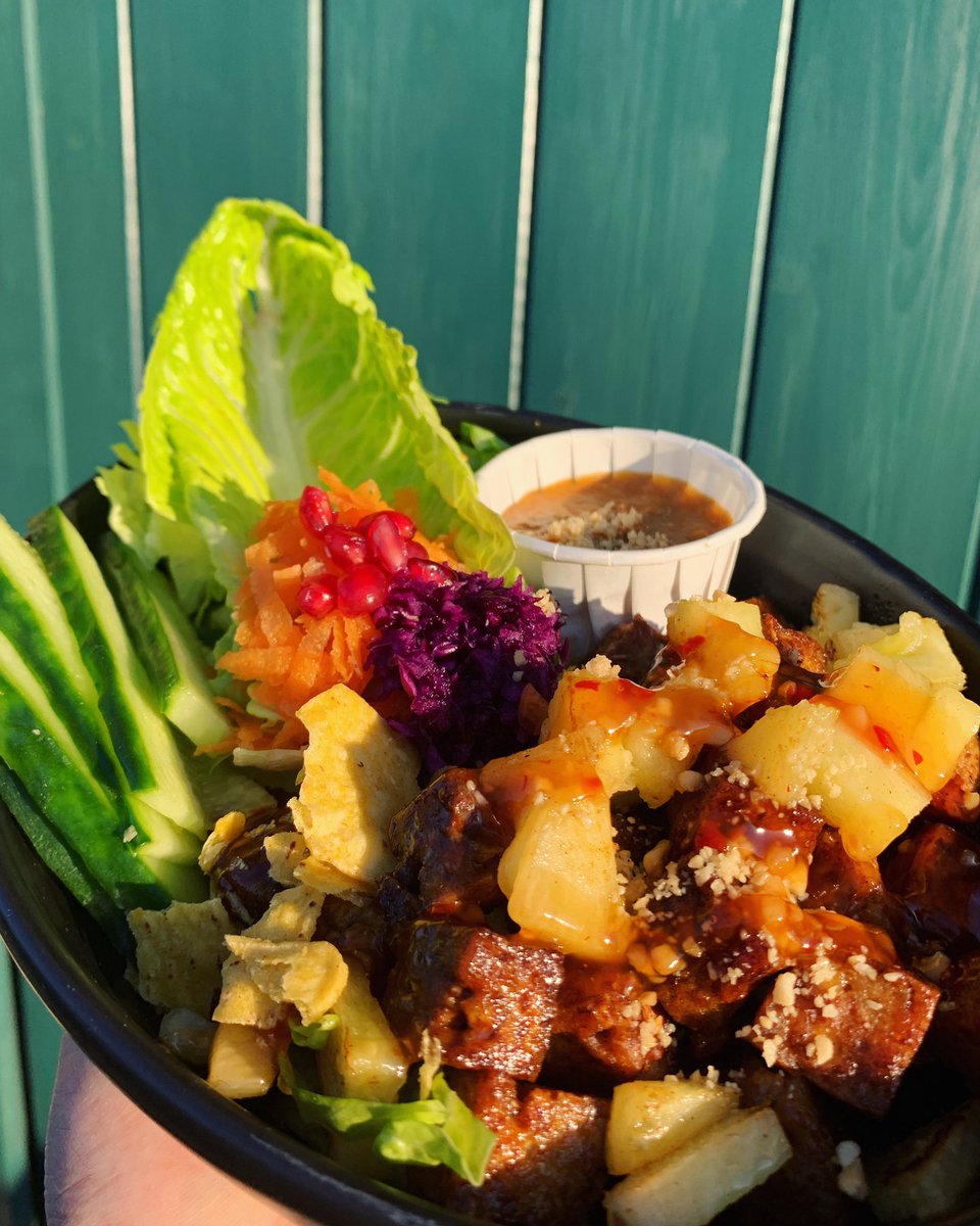 dingdinguk tweet media