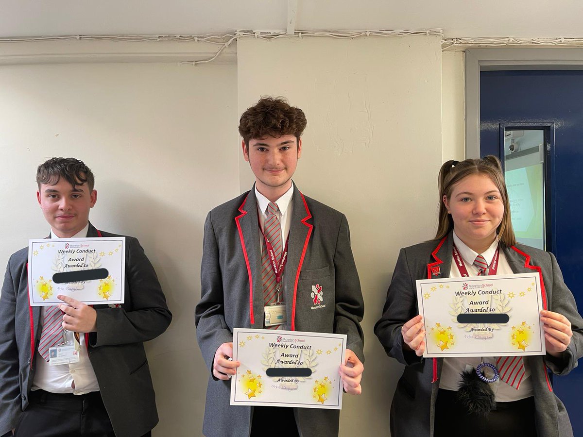 Huge congratulations for our conducts superstars who have worked incredibly hard this week and have gained a much deserved recognition. R3 points will be added to your overall points tally #rewards <a href="/TeamMoreton10/">Moreton Year 10</a> <a href="/TeamMoreton11/">Moreton Year 11</a> @MoretonSchool #R3awards #bigtime