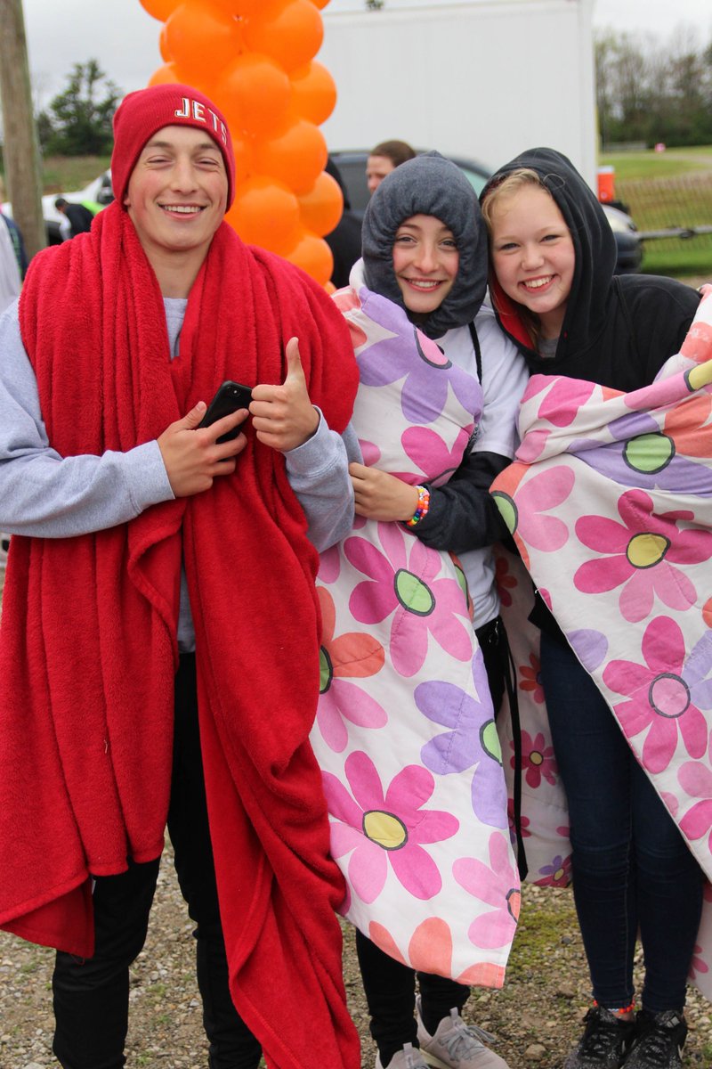 The DYE HARD 5K - It's a RACE and a P*A*R*T*Y! Run/walk in the most colorful 5K ever! Sign up for fun, food trucks, music, and TONS of color! Sun, April 24, Clark Co Fairgrounds. Benefits ppl w/disabilities. YIPPEE KI-YAY! tiny.cc/dh5k #dh5k #dyehard5k #5k #run #walk