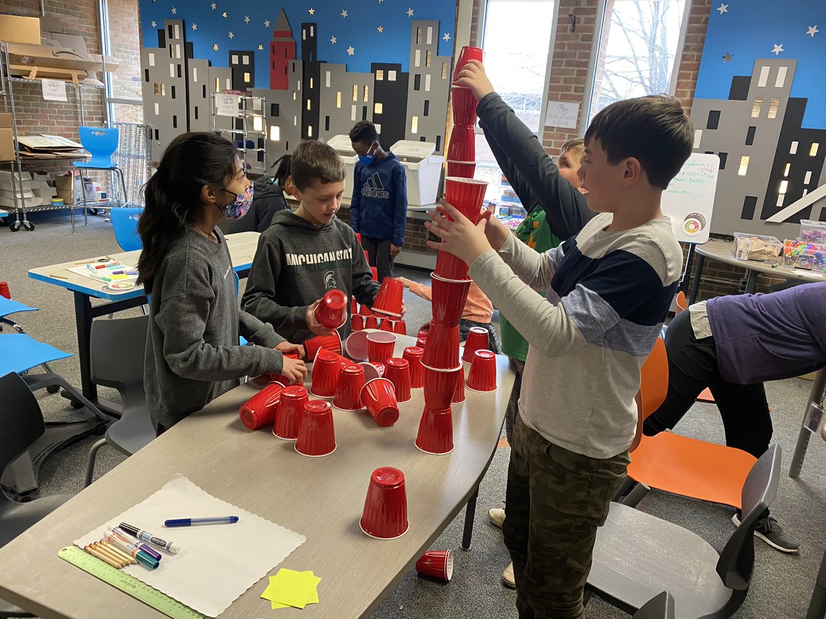 PrattClass5's tweet photo. Thanks @erika_lusky My class loved their time in the Center for Creative Design! @EastHills4_8 @bhschools https://t.co/3zbY8hDsvy