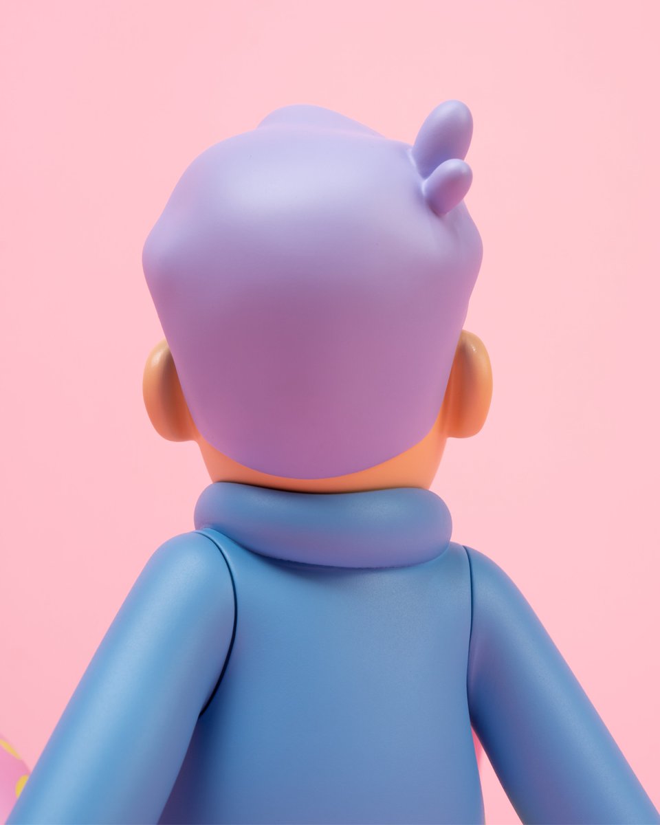 The <a href="/doodles/">doodles</a> Mascot Figure is available for pre-order until Saturday March 19 at 11:59 PM PT. 

shop.doodles.app