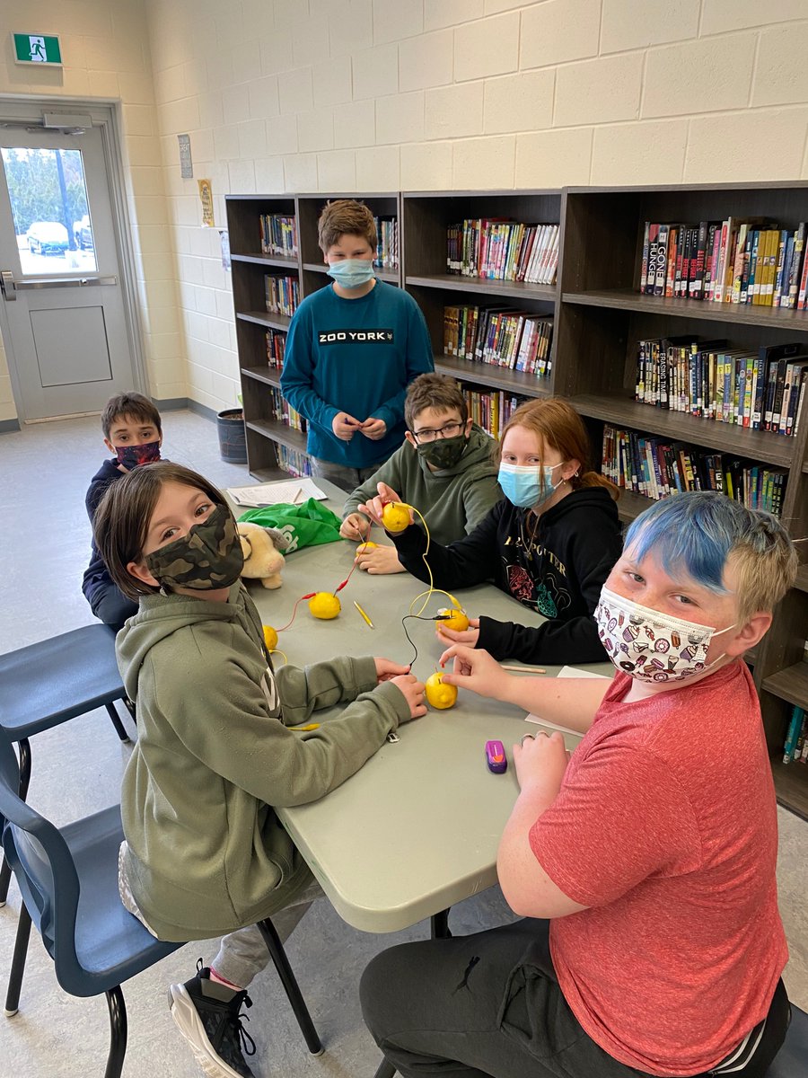 How many lemons does it take to power a watch? 🍋🔋
Class 6F were hard at work trying to figure it out! <a href="/JuniperRidgeNL/">Juniper Ridge Int</a>