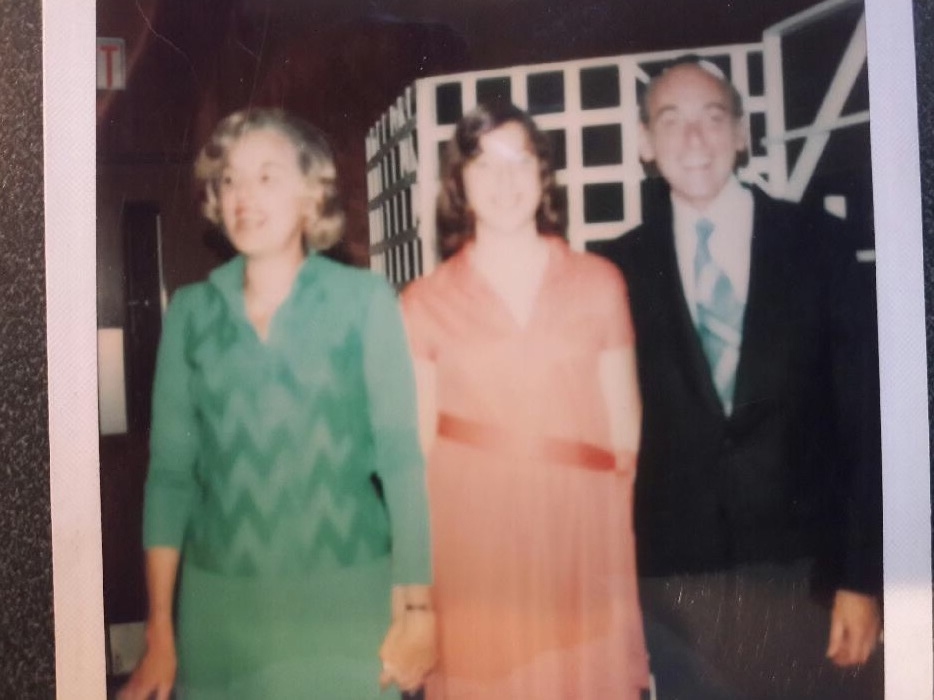 This is the only photo from my #BatMitzvah , taken before sundown on Friday, November 14, 1975. Since I was a girl, all I did was recite the Haftorah on Friday night... (1 of 3) 

#BatMitzvahat100 #WomensHistoryMonth