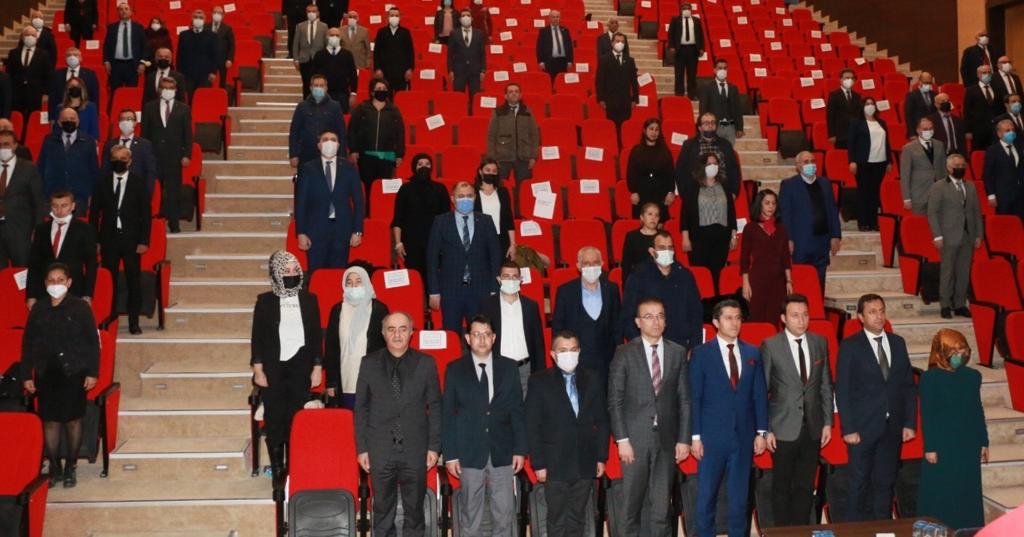 ankaradefterdar's tweet photo. Başkanlığımız bünyesinde Başkanımız Sayın Yüksel DUMAN, İdarecilerimiz ile Şehit Yakınları ve Gazi Çalışanlarımızın katılımıyla, 18 Mart Şehitleri Anma Günü ve Çanakkale Zaferi anısına etkinlik düzenlenmiştir.
#avdbgovtr
#gibsosyalmedya https://t.co/5NlmndL4eI