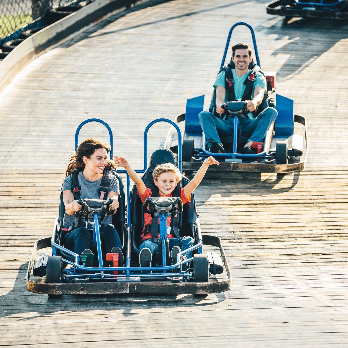 bransontracks's tweet photo. One week left to save $15 on your Multi-Day Passes. This is the best price you will see on these unlimited rides passes this year. Grab them while you can! https://t.co/rUpxDu7aga 
#bransontracks https://t.co/N2wyP9LqRy