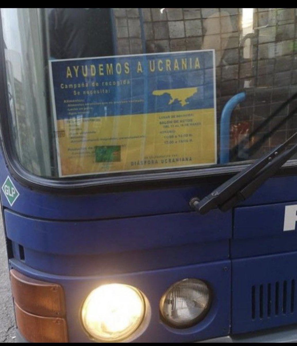 L@s compañer@s portandose como solo saben ellos.
Para Ucrania con todo nuestro cariño✨💙💛💙💛✨