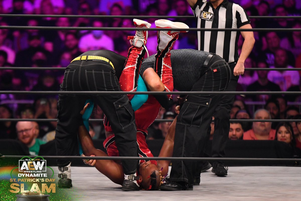 MATTHARDYBRAND's tweet image. We did the first #SpinCycle that we’ve done in years on #AEWDynamite. Myself &amp;amp; @JEFFHARDYBRAND plan on doing lots of new tag moves, as we’re coming for it all on this @AEW run.