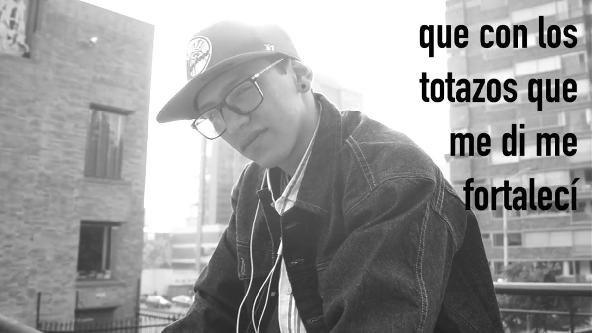 SeguridadBOG's tweet photo. 🎙️Mediante el rap un joven, sancionado por atacar a un servidor público, reflexiona sobre la inutilidad de la violencia. Gracias a nuestro Programa de Justicia Juvenil Restaurativa reconoció su error. Hoy llama a la paz y al  respeto. #VidasRestauradas 
⏯️https://t.co/3HLVgfzRzG https://t.co/ihg2RnkSIZ