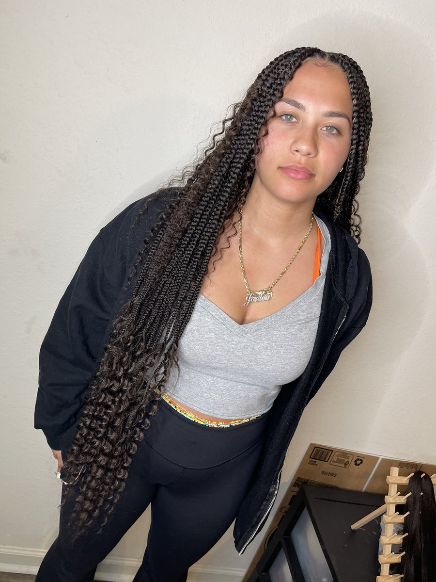 ___Nesha's tweet photo. openings next week 💜 https://t.co/xuFdV8kuPv
