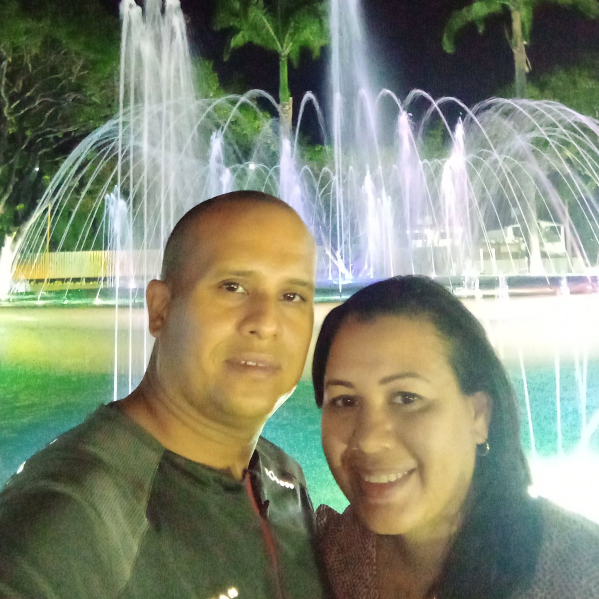 Luisro21R's tweet photo. #NuevaFotoDePerfil https://t.co/bQlIoIQffI