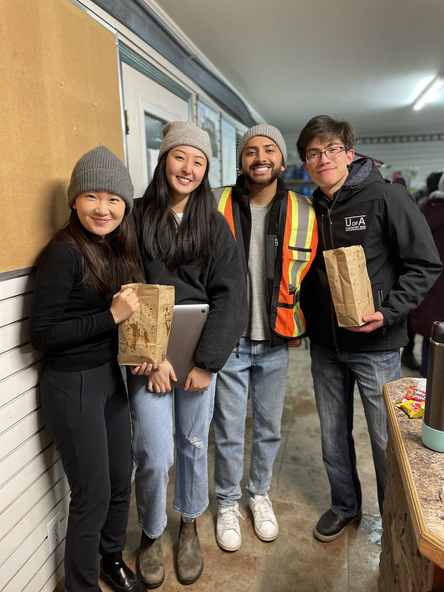 ABDentalFdn's tweet photo. The University of Alberta Dental Students’ Association hosted their annual winter charity fundraiser; this year in support of the ADF. This fundraiser was a drive in movie and we want to thank all the 1st &amp; 2nd year dental and dental hygiene students who volunteered to help out! https://t.co/tgEUkWEaJ4