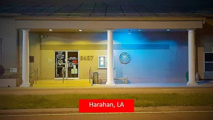 HarahanEconDev's tweet photo. @IAPonomarenko Harahan, Louisiana 
Population: 9,117

...not quite Paris and the Eiffel Tower or Dubai and Burj Khalifa, but doing what we can to #StandWithUkraine https://t.co/grLwmsRmEU