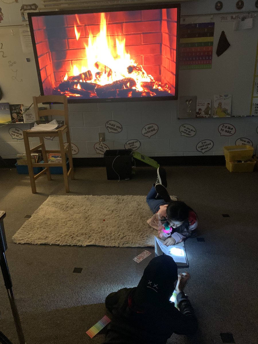 G5WithGarrett's tweet photo. A long day of assessments, a full moon, and stormy weather mean the perfect way to end a Friday is with some flashlight reading 💕 @mrsconrad1116 @Miss_R_Smith @Comptoncubs https://t.co/tzV1l2Q6MC
