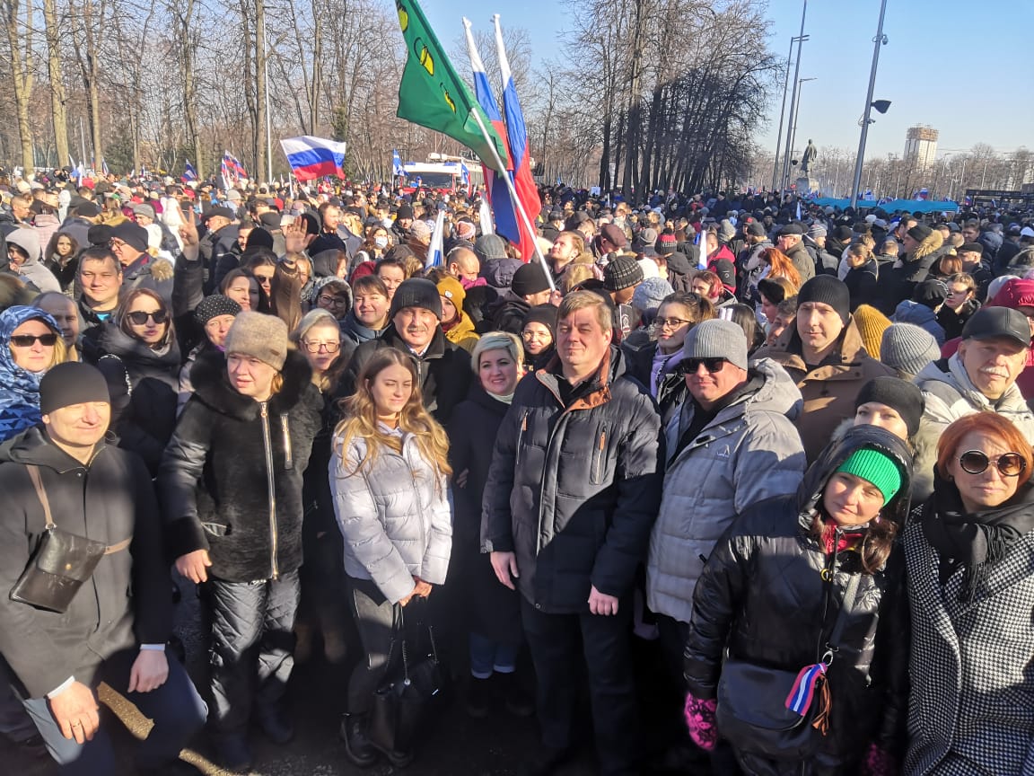 admkotelniki's tweet photo. День воссоединения Крыма с Россией – праздник, который вызывает только самые яркие и светлые чувства. Именно в этот день восемь лет назад жители Крыма и Севастополя приняли решение о возвращении в состав исторической родины своего полуострова.

Сегодня… https://t.co/CbKkiCf2ZG https://t.co/26QMtIupqJ