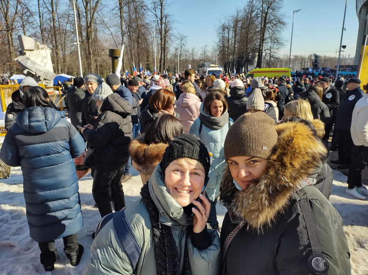 admkotelniki's tweet photo. День воссоединения Крыма с Россией – праздник, который вызывает только самые яркие и светлые чувства. Именно в этот день восемь лет назад жители Крыма и Севастополя приняли решение о возвращении в состав исторической родины своего полуострова.

Сегодня… https://t.co/CbKkiCf2ZG https://t.co/26QMtIupqJ