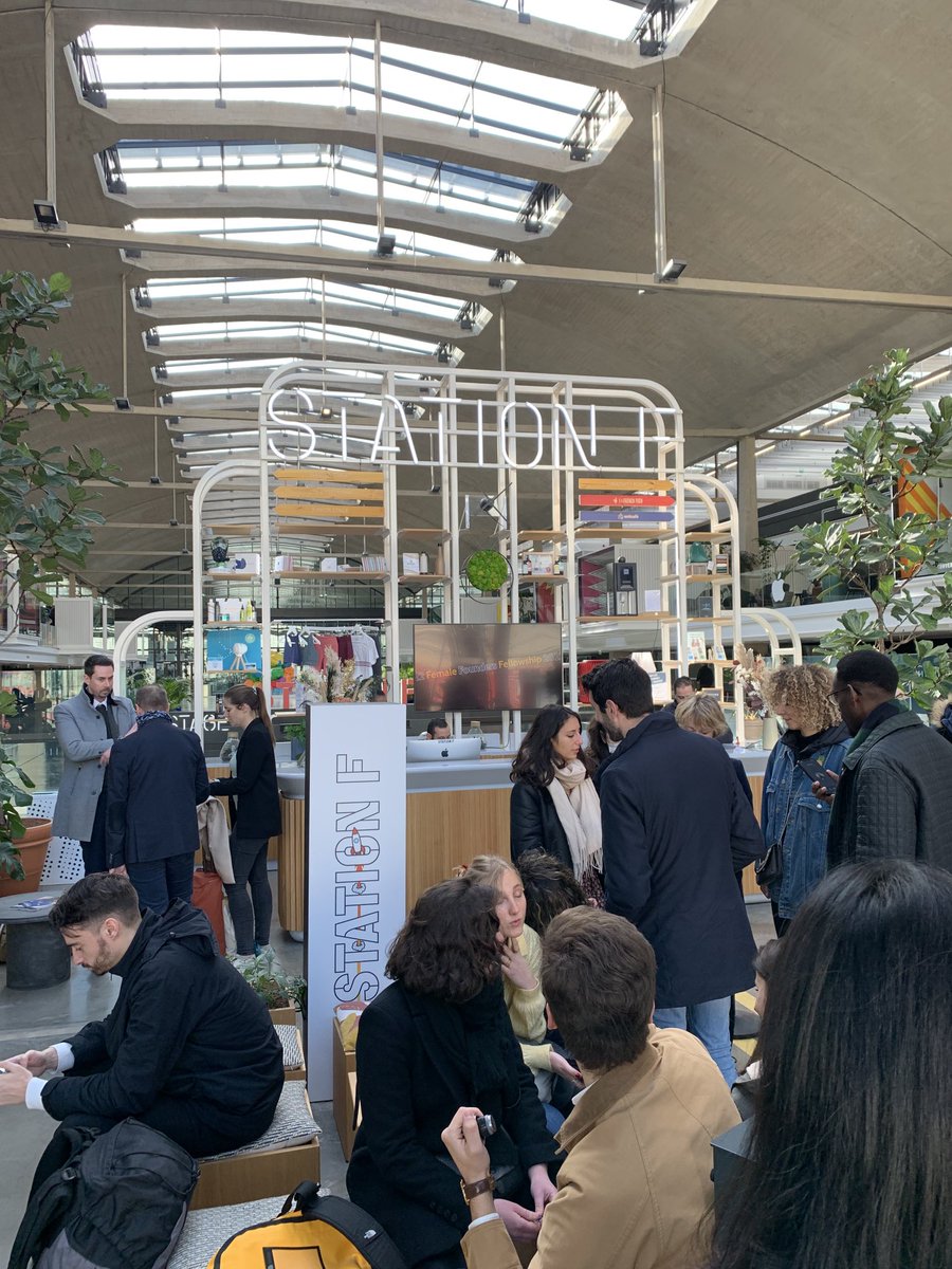 MrNiac's tweet photo. Excellente journée chez @joinstationf avec les étudiants du MSc Entrepreneurship &Innovation de @NEOMAbs x @KPMG_France visite, présentation du #founderprogram, échanges avec des entrepreneurs et pitchs! https://t.co/w5z2QYKYXj