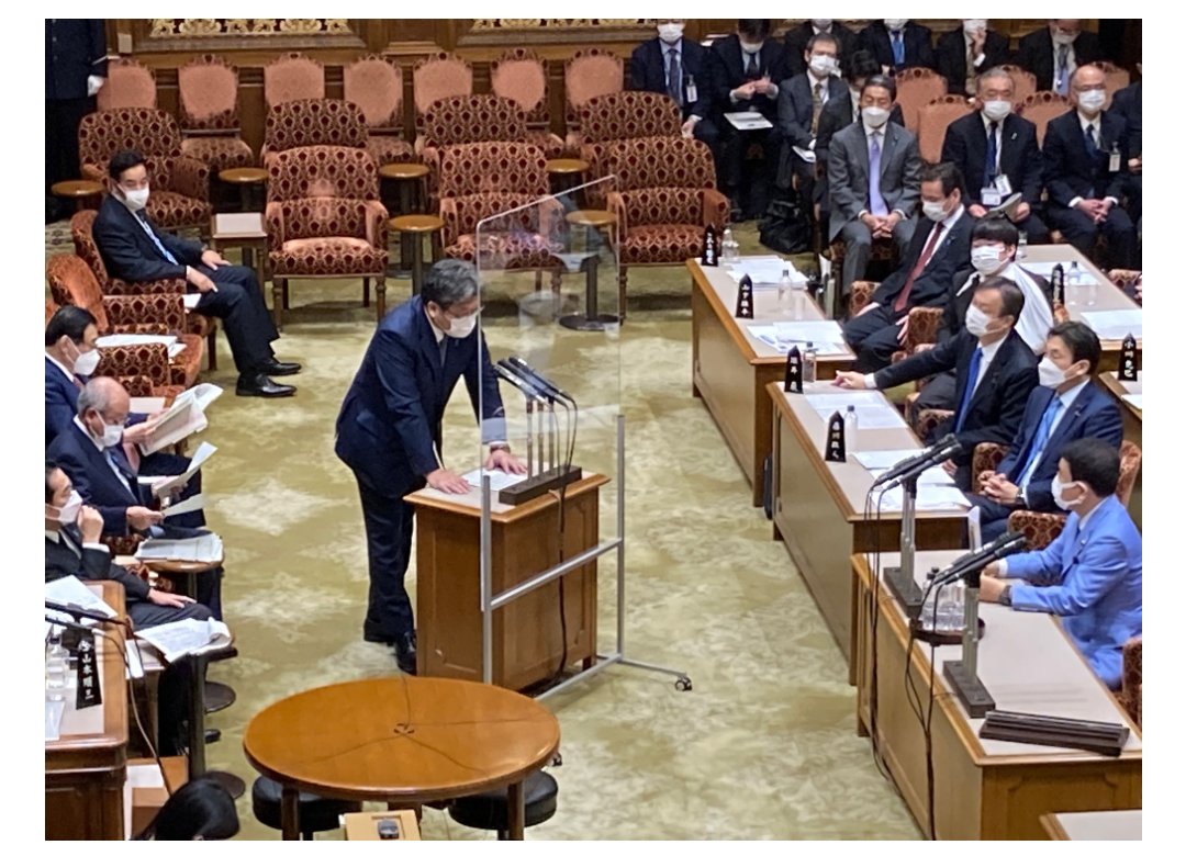 ロシーニャにはどの派閥がありますか?