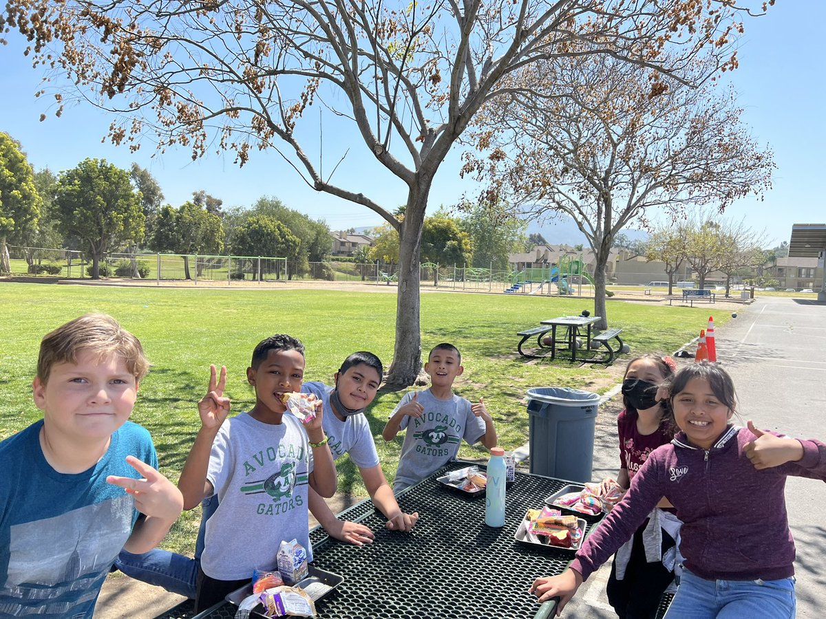Breanne Applegate (@b_applegate) on Twitter photo A beautiful day to eat lunch outside with these awesome table point winners. #relationshipsmatter ✨💕<a href="/AvocadoGators/">AvocadoGators</a> <a href="/AvocadoPTA/">Avocado PTA</a> A beautiful day to eat lunch outside with these awesome table point winners. #relationshipsmatter ✨💕<a href="/AvocadoGators/">AvocadoGators</a> <a href="/AvocadoPTA/">Avocado PTA</a>