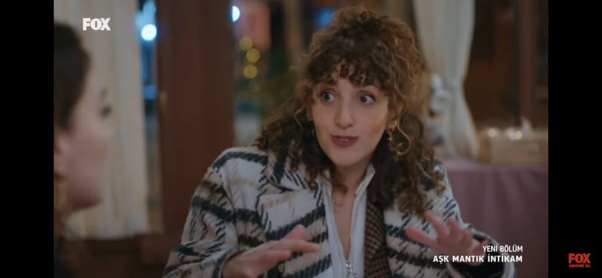 TurkishSeries00's tweet image. #sonsuzakadar #AskMantikIntikam #ErZan #ErZanLas #BurcuÖzberk #EsraErten #OzanKorfalı Esra: "Why is my finger empty?"  😂😂 I'm about to explode