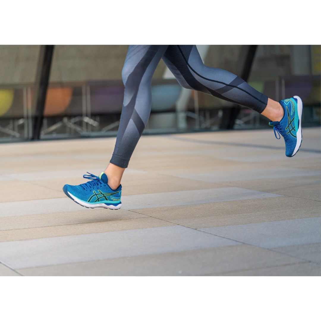Runchileweb's tweet photo. ASICS lanza su nueva zapatilla GEL-NIMBUS™ 24 🤩
Una de las zapatillas más innovadoras del mercado, con tecnología exclusiva que garantiza una gran ligereza 🔥
⚡Lee la nota completa en https://t.co/Wchds7hzDz
#AsicsChile #RunchileNews https://t.co/4Z4FztdqTD