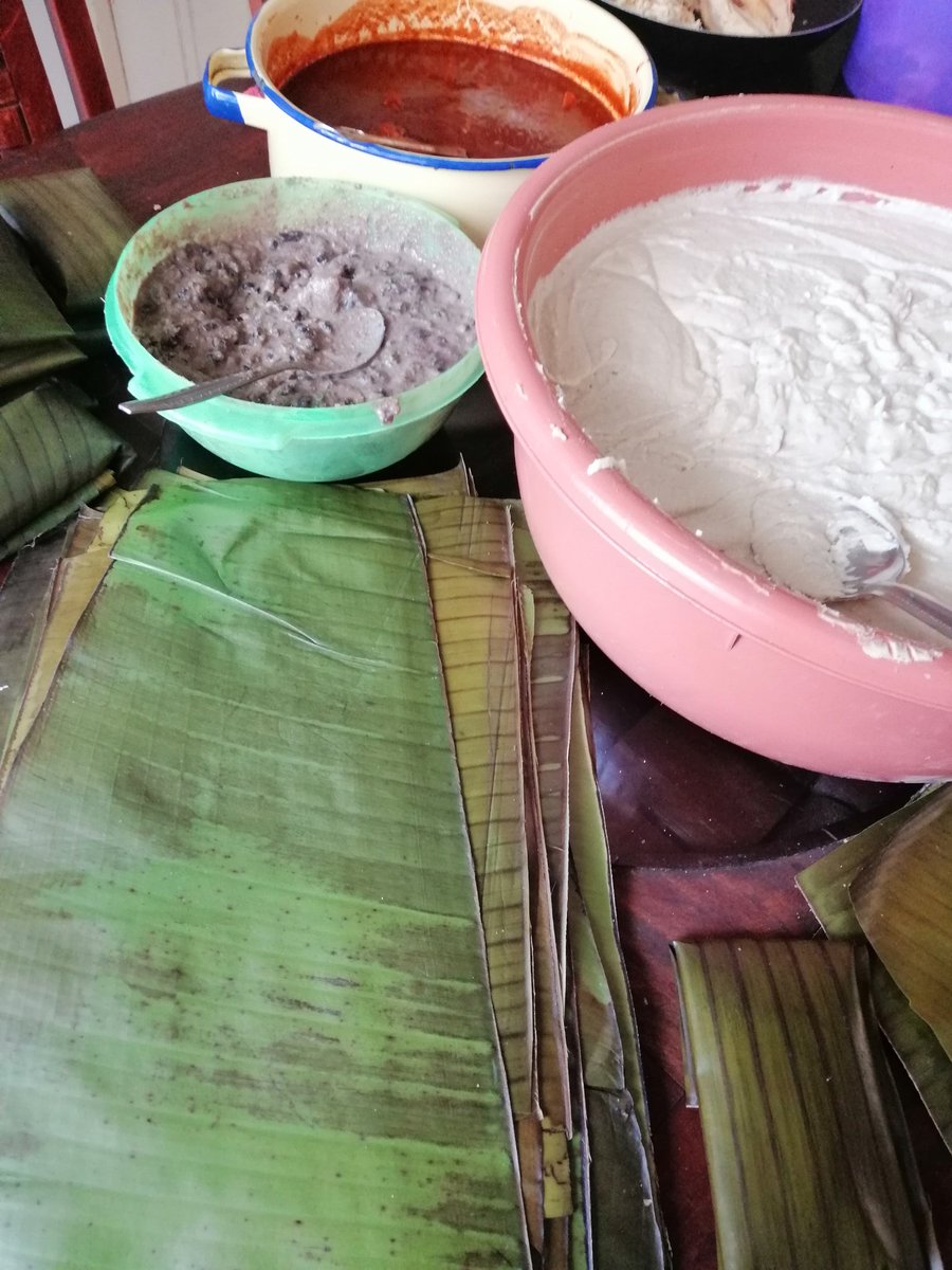zenaandrew's tweet photo. Cuando la del cumpleaños es tu sobrina consentida y pide tamales.
#Defrijoles
#Depollo 
#Carnedecerdo https://t.co/dgy0BGdyb5