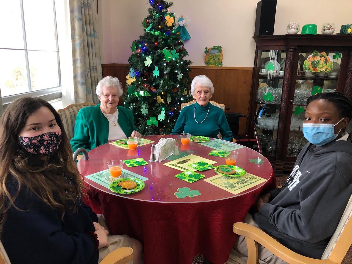 fontbonneboston's tweet photo. NHS students had a great visit with the sisters in the convent to celebrate St Joseph’s day (and St Patrick’s day). The sisters enjoyed meeting the students and shared cookies and punch — Happy Catholic Sisters Week!
#weloveoursisters #csjboston #womenofcouragemadestrong https://t.co/Ja7LSWbiIQ