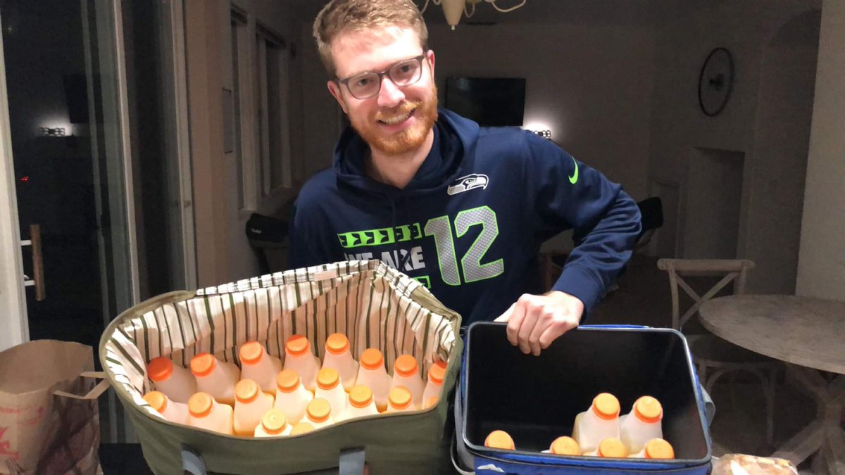 BikesAndBovines's tweet photo. Today's the beginning of a study that will have me drink 3️⃣ bottles of orange juice🧃 a day for 4️⃣ weeks

Looking to see if OJ impacts metabolism the same as sugar from sugar beets 

We'll see if I'm still smiling after these next 4 weeks 
 #FortheScience #OJEveryDay https://t.co/vo6MSkFdCC