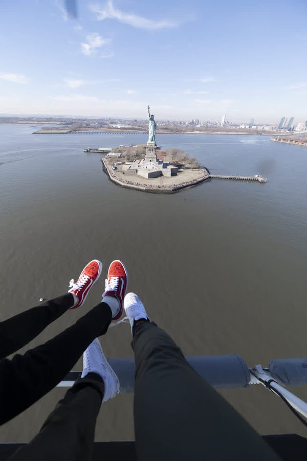 PantherQB19's tweet photo. What a shot of Lady Liberty 🗽 @DrifterShoots Sick 🎁 #3 from @garyvee 

P.S. excited to rock these kicks with the @veefriends 🧥 https://t.co/Rs1wfDxt8O