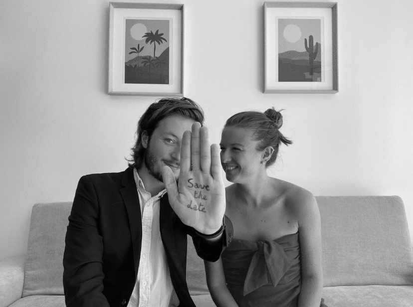 [LOVE STORIES] Appel à témoignages : venez nous raconter vos histoires d'amour made in 20e arrdt le 27/03 &amp; vous faire prendre en photo par une pro (Gaëlle Guse). On publiera ensuite sur <a href="/monpetit20e/">monpetit20e</a> ! bit.ly/3N1RBsu #Paris20 #Paris20e #histoiredamour #lamouraparis