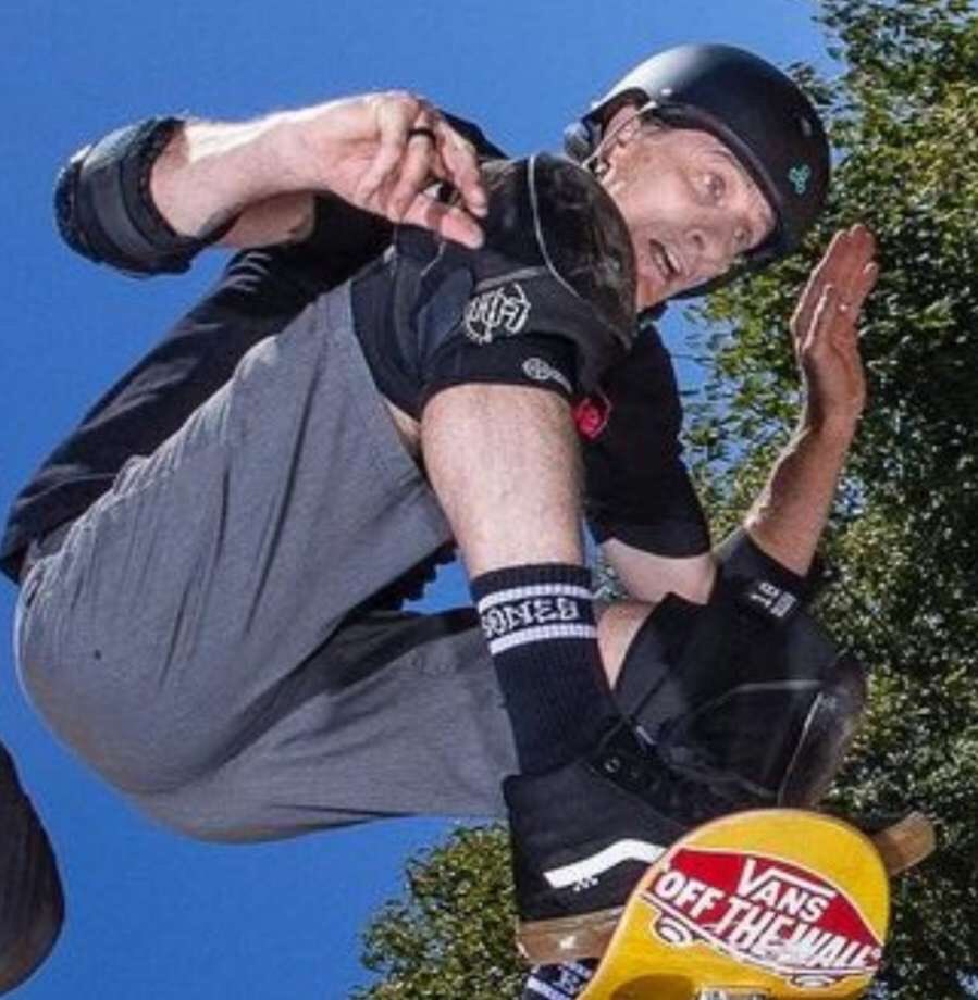 sterlingbaker15's tweet photo. When ur homie offers u a swisher they rolled their salty pgr lows into https://t.co/JeLOPoZclW