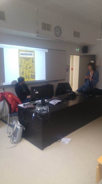 Basculons2's tweet photo. A @SciencesPoLille avec @AmbianceMaxime et @TanguyDescamps , échange avec les étudiant(e)s sur la bascule écologique, de la prise de conscience à l'action ! 
Quelques thèmes abordés :
- Comment convaincre autour de soi
- S'entourer pour agir et trouver sa place
#écologie #climat https://t.co/oyBn5fpfCO