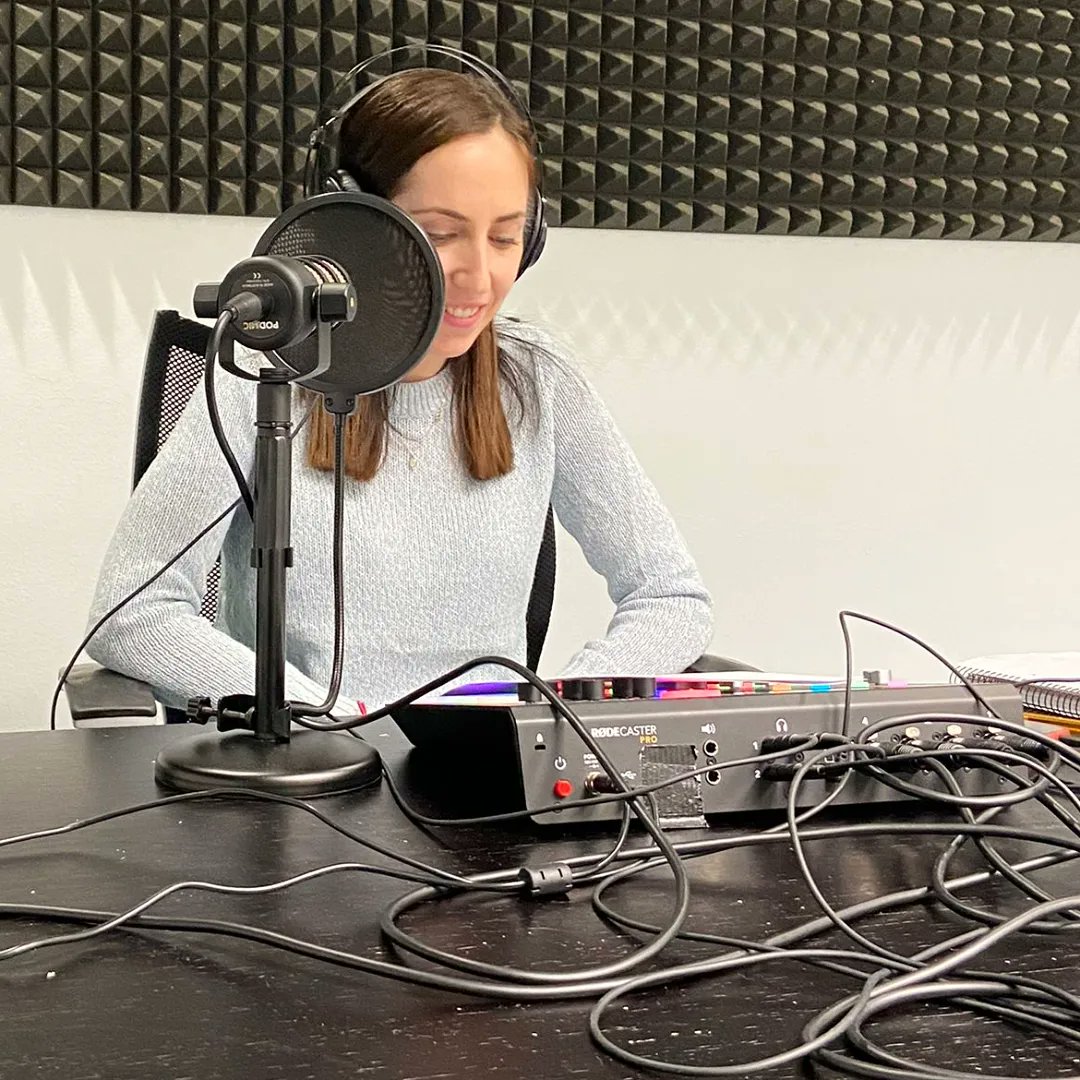 Gemamirondiaz's tweet photo. Nuevos retos 🎧🎤 
#Aprendiendo #PrimerasVeces #Ilusion #MundoPodcast https://t.co/Rp7w9uLgy4
