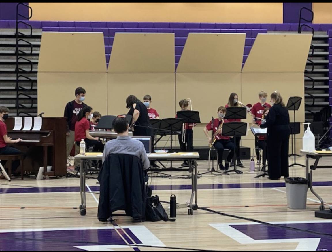 rsu_26's tweet photo. Orono Middle School Jazz Band preparing to perform at the Jazz Festival!
#RiotArts
#GoRiots!

photo credit: Deb Soderberg https://t.co/GTOZRoWy6R