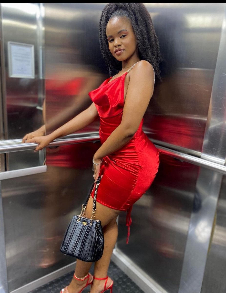 Purity526's tweet photo. Lady in Red 🎼 🎼 💃 💃 https://t.co/ZkXBOruggv