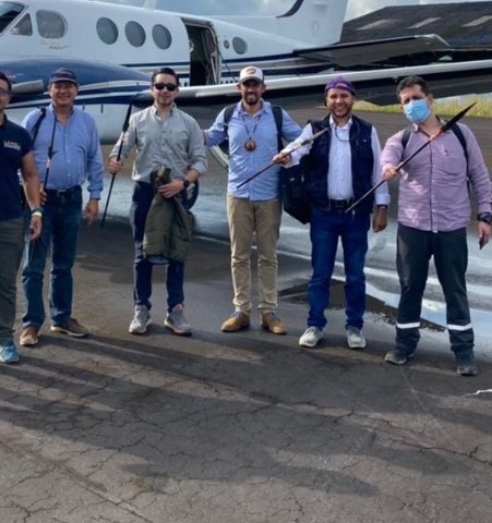 RicardoObandoM's tweet photo. Bienvenidos a vivir el #ModeloWarintza. Siempre abiertas las puertas del proyecto, la comunidad los recibirá con la misma calidez y sencillez. Gracias por venir, vuelvan pronto  @andreszuritad @aeiecuador @AIME_EC  @EITIec @CanadaEcuador https://t.co/ZNOk6EJwkr