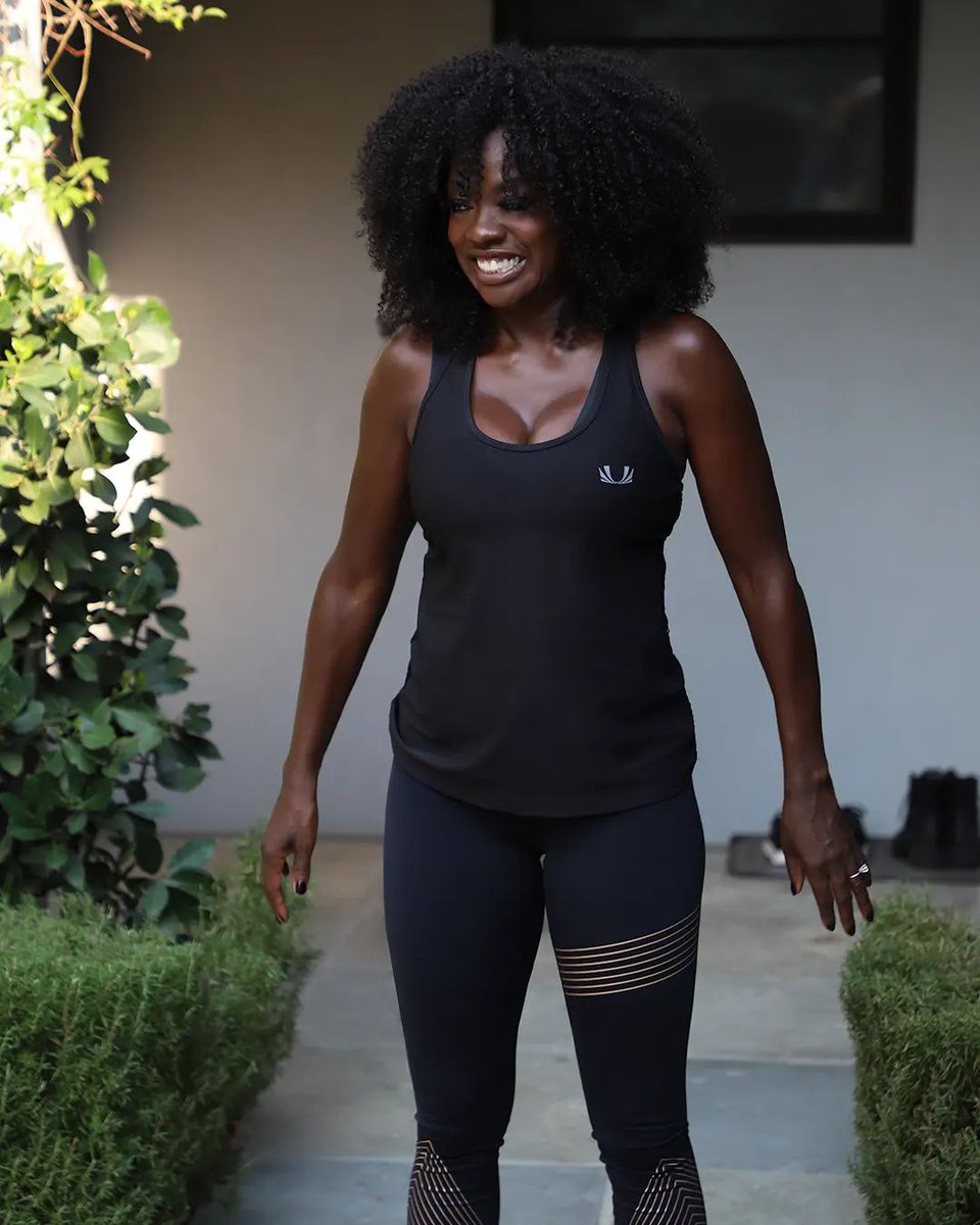 violadavis's tweet image. #FlashbackFriday... Preparing for @WomanKingMovie 👑💪🏿❤
📷@Shamar_Benoit