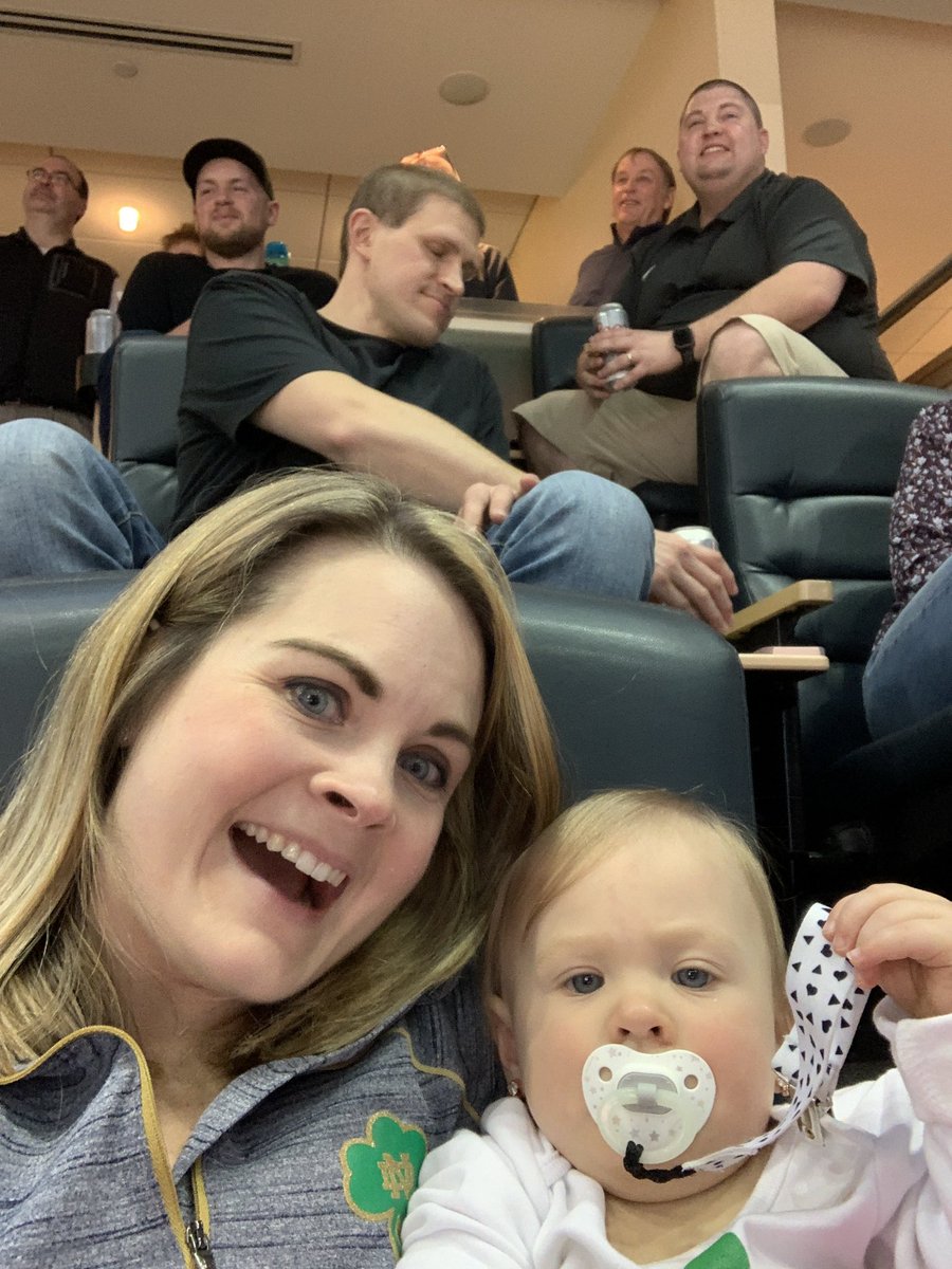 shelliott32's tweet photo. First hoops game for Liberty 🗽🏀 #MMselfie #MarchMadness #Pittsburgh https://t.co/cx5MfytlQy