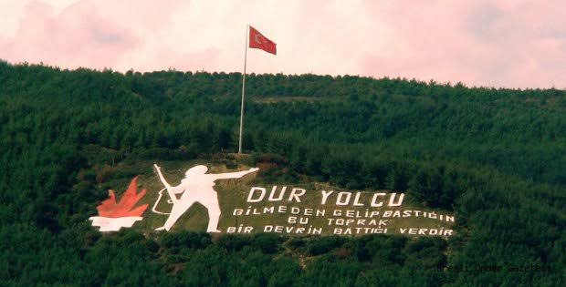 Gemilerde “jurnal” adı verilen bir seyir defteri bulunur. Gemi limandayken ya da seyir halindeyken yaşanan gelişmeler bu jurnal defterine kaydedilir. Geminin rotası, hızı, geldiği ve gideceği liman, vardiya değişimleri gibi bilgiler jurnale not edilir.