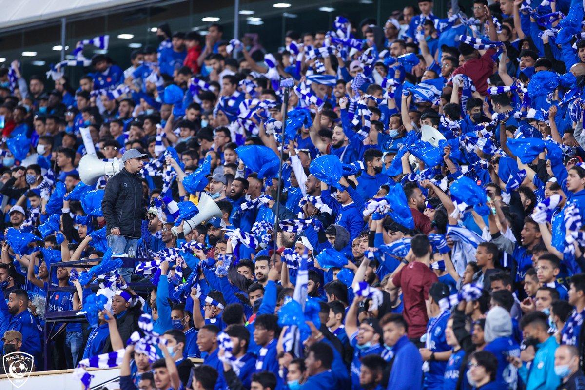 Alhilal_FC's tweet photo. 🔝سر #الهلال.. وعنوان أمجاده 😍💙

#كبير_آسيا https://t.co/f7Hdd6tvnE