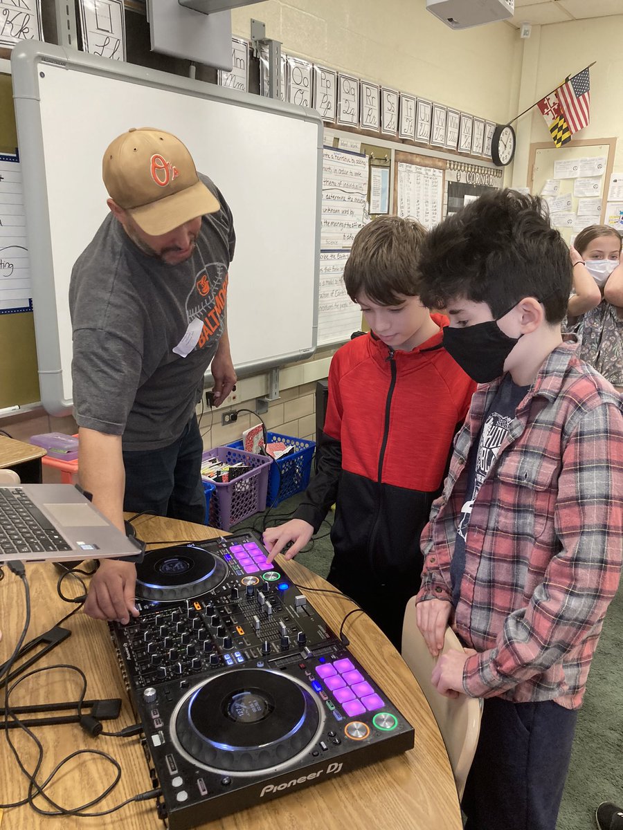 Mrs. BH's Class (@mrsbhsclass1) on Twitter photo Thank you Mr. Ortiz for teaching us about the tools of the trade required to be a dj! <a href="/missyfanshaw/">Missy Fanshaw</a> <a href="/RodgersForgeES/">Rodgers Forge</a> Thank you Mr. Ortiz for teaching us about the tools of the trade required to be a dj! <a href="/missyfanshaw/">Missy Fanshaw</a> <a href="/RodgersForgeES/">Rodgers Forge</a>