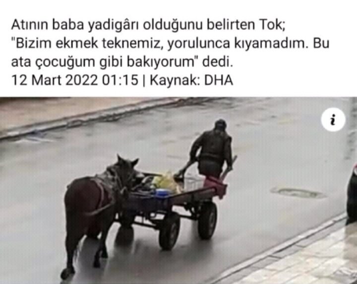 "İnsanlık kazanacak" dedirten bir kare... 
#Düzce'de atlı arabayla hurdacılık yaparak geçimini sağlayan #AliTok, akşama kadar sokak sokak dolaşan sonra atının yorulduğunu fark etti. Bulundukları yerde atını araba arkasına bağlayarak evine kadar yaklaşık 5 km çekiyor.